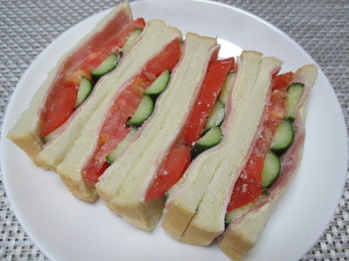 水っぽくならない野菜のサンドイッチの写真