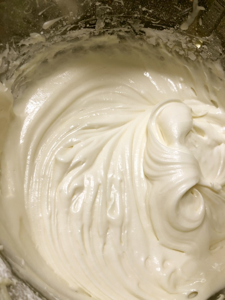 ホワイトチョコチーズフロスティングの画像