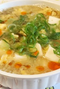 豆腐ともずくの酸辣湯スープ