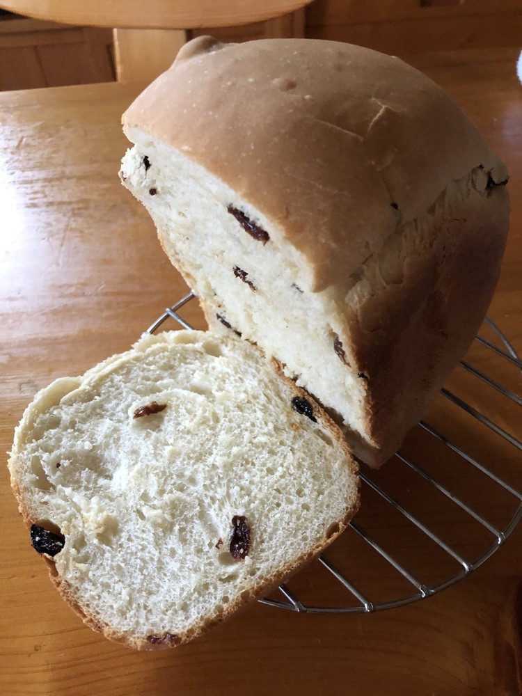 中力粉で食パン　ぶどうパンの画像