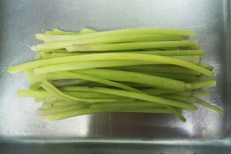 簡単 短時間 ふきの美味しい下処理方法 レシピ 作り方 By パティシエjunko クックパッド 簡単おいしいみんなのレシピが357万品