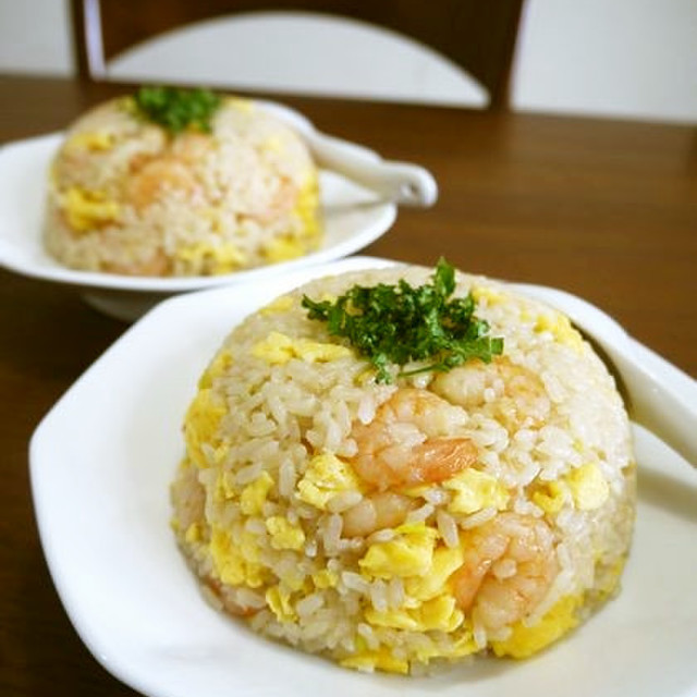 ふんわり炒り卵の海老チャーハン レシピ 作り方 By Bvivid クックパッド 簡単おいしいみんなのレシピが376万品