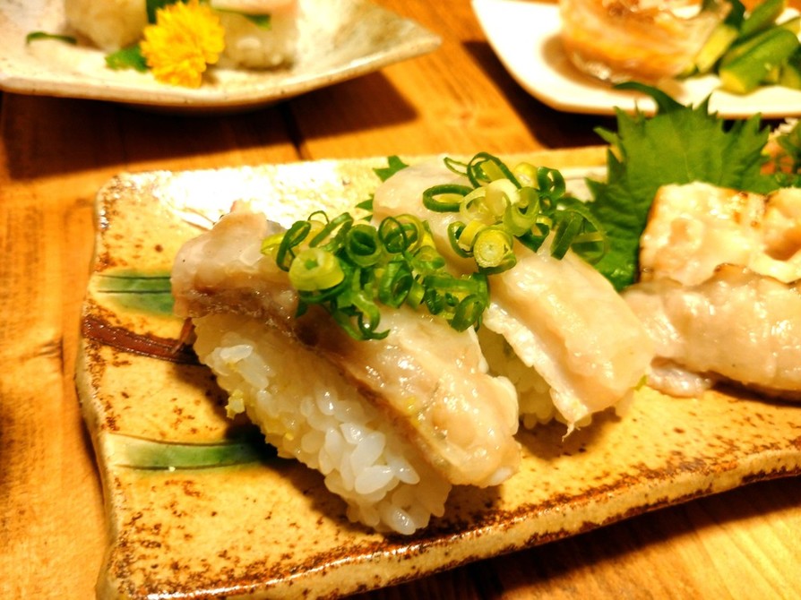 平目エンガワ コンロで炙ってお寿司にするの画像