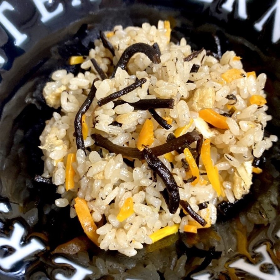 ひじきと生姜の炊き込みご飯の画像