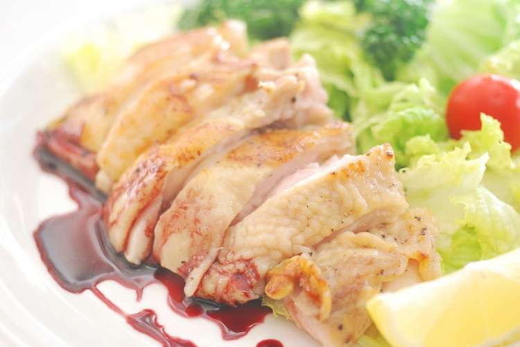 しっとりジューシーな鶏肉の香草コンフィ レシピ 作り方 By Lithon公式 クックパッド