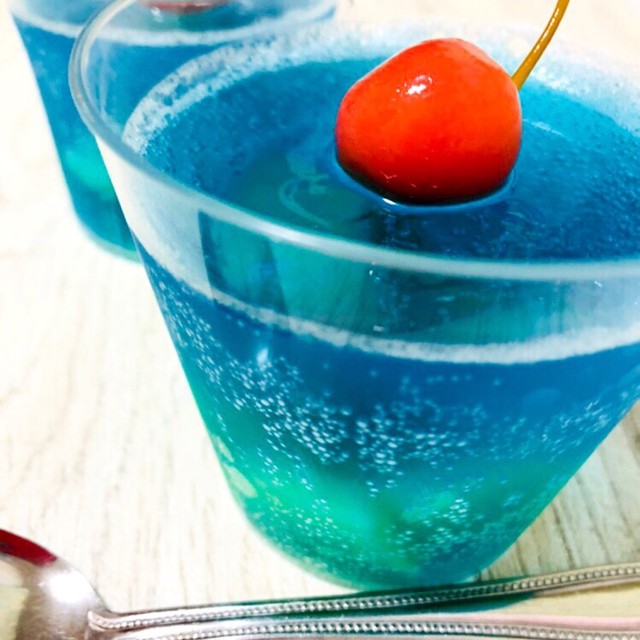 かき氷シロップdeブルーハワイゼリー レシピ 作り方 By Cook1010 クックパッド 簡単おいしいみんなのレシピが353万品