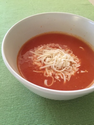 とろ～りチーズのトマトスープ☆トルコの写真