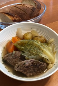 グルジア風♡牛スネの煮込みスープ
