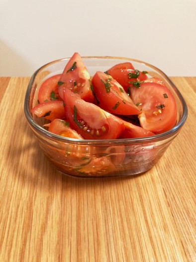 簡単☆トマトとシソのサラダの写真