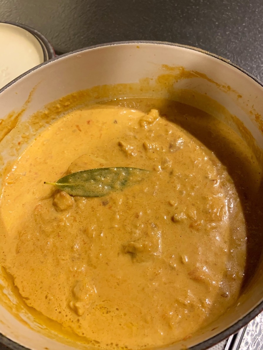 ローストレッドクリのココナッツカレースープのレシピ