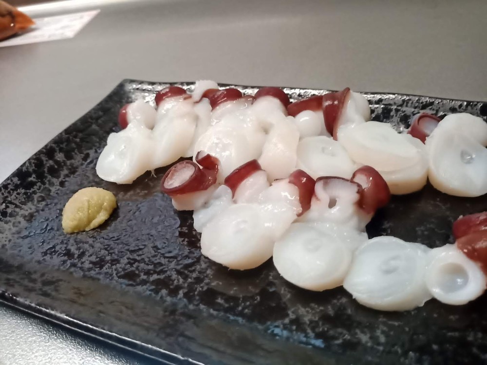 活きた水ダコのお刺身と 下処理と皮むきと レシピ 作り方 By さくるど クックパッド 簡単おいしいみんなのレシピが359万品
