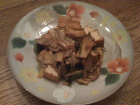 厚揚げとごぼうの味噌煮