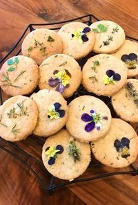 お花とハーブのクッキー