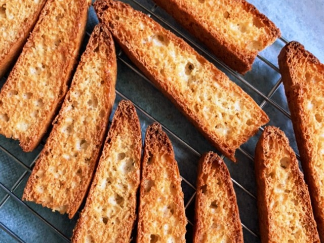 シンプルなバナナのビスコッティ レシピ 作り方 By 減量なんかもう辞めた クックパッド 簡単おいしいみんなのレシピが349万品