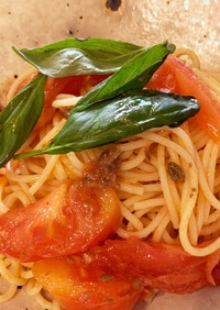 シンプルなアンチョビトマトスパゲティー