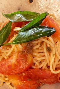 シンプルなアンチョビトマトスパゲティー