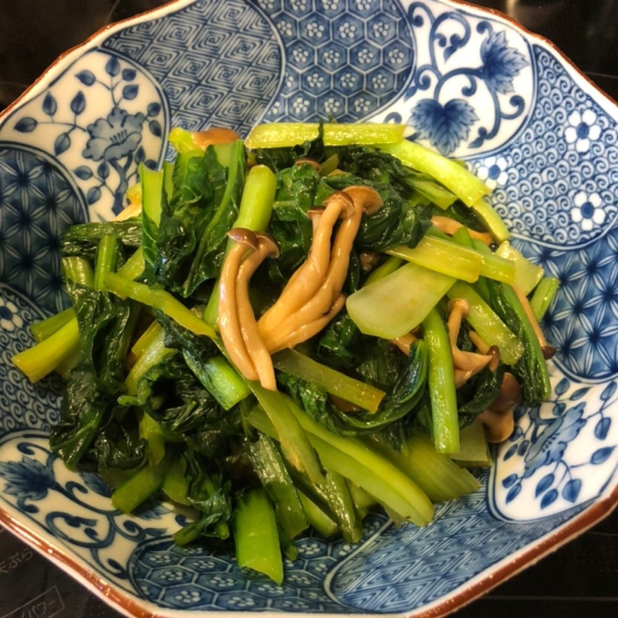 小松菜とシメジのオイスター炒めの画像