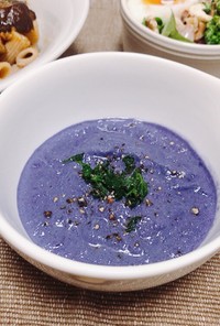 ハロウィンに♡紫キャベツのスープ
