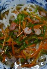 和風あんかけうどん___Udon(thick white noodles) topped with a sticky Japanese soy soup