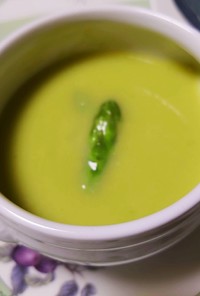 グリーンアスパラのスープ