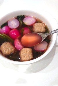 ラディッシュ(はつか大根)ピンクのスープ