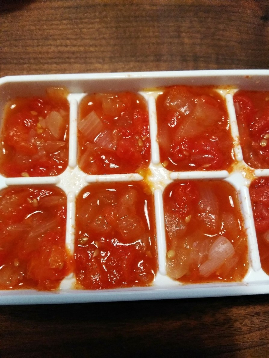 離乳食中期　鍋1つで玉ねぎ入トマトソースの画像