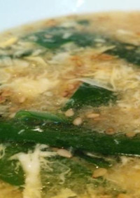 ニラと卵の中華スープ