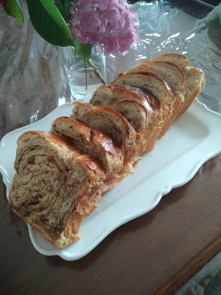 シナモンデニッシュ食パンの画像