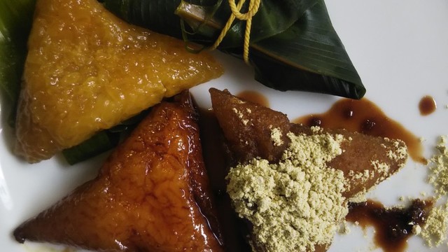 山形県鶴岡の郷土料理黄色の笹巻 レシピ 作り方 By Naosy21 クックパッド 簡単おいしいみんなのレシピが373万品