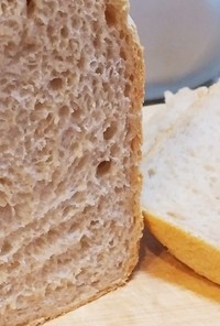 レーズン酵母とHBでふわっふわ食パン