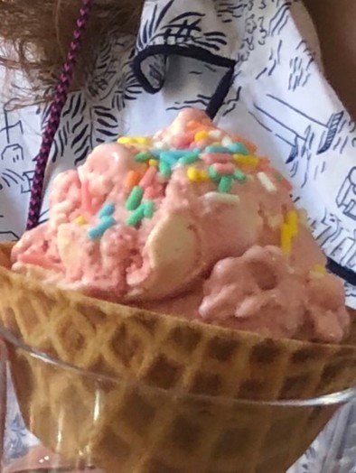 ♡お家アイスクリーム♡いちごちゃん♡の写真