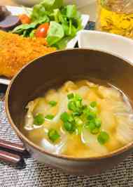 みんなが作ってる 白菜 油揚 みそ汁のレシピ クックパッド 簡単おいしいみんなのレシピが344万品