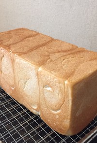 シンプルな材料で『ほぼ生食パン』♪2斤用