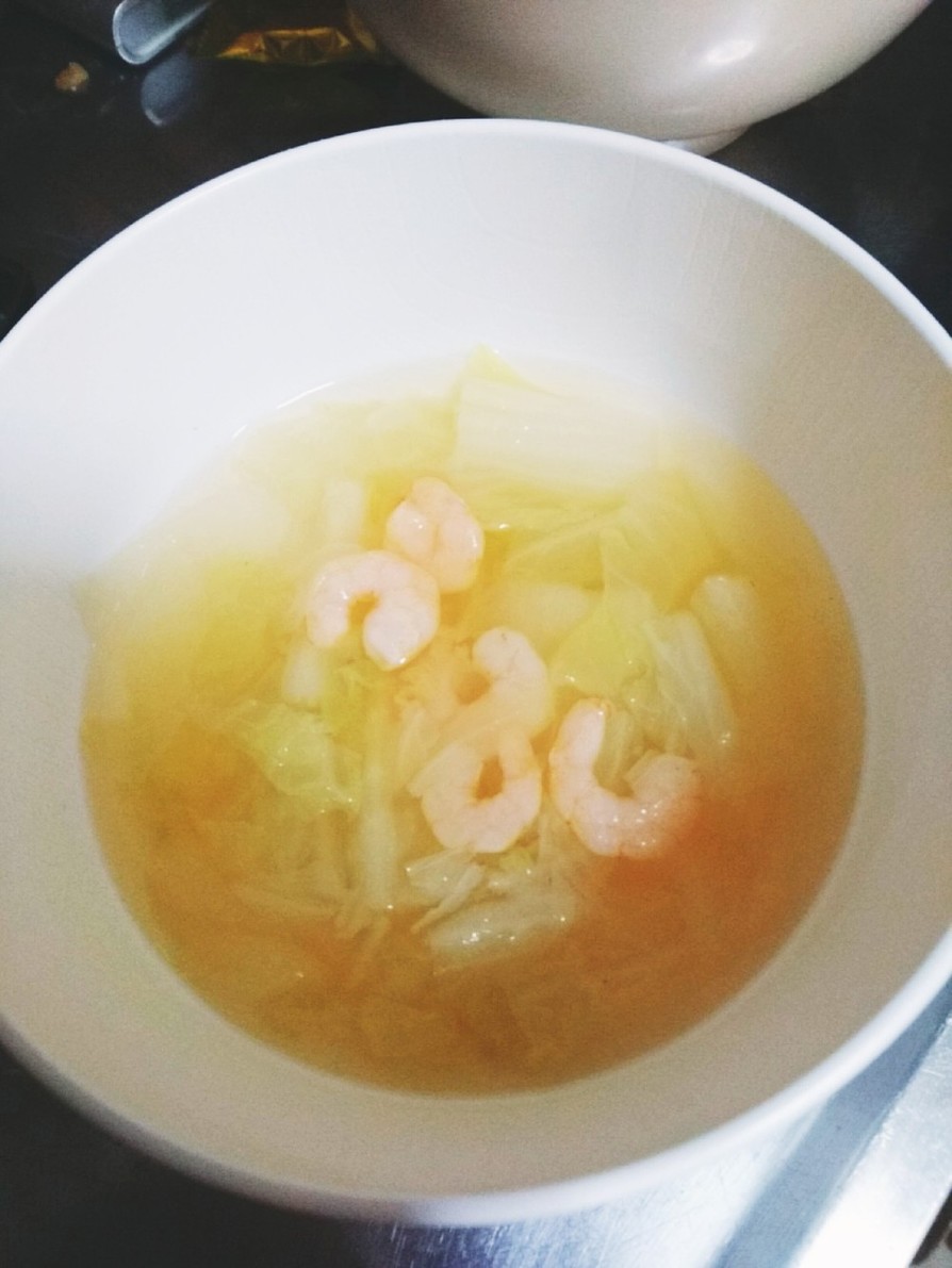 えびと白菜のコンソメスープの画像