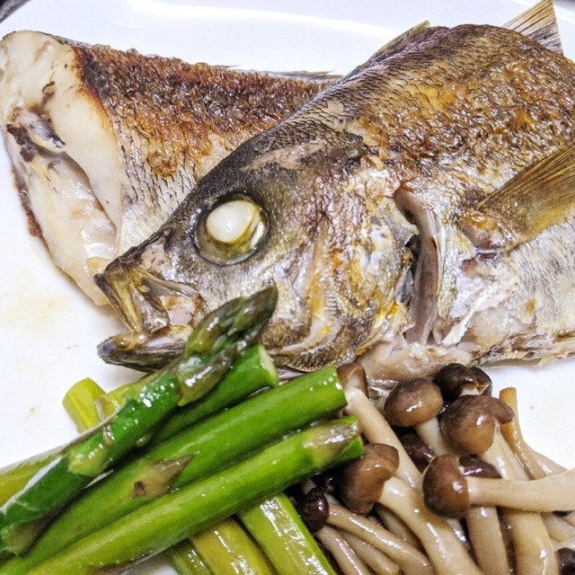 フライパン用ホイルで イサキの塩焼き レシピ 作り方 By お ちゃん クックパッド 簡単おいしいみんなのレシピが364万品