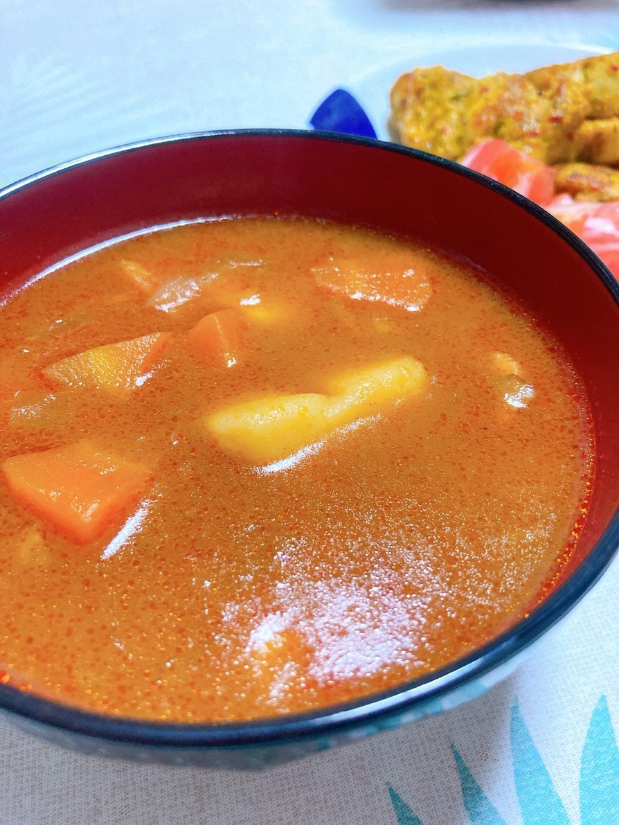 【余り物消費】エビのトマトスープの画像