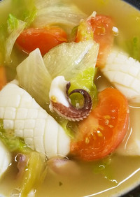 ハリイカと夏野菜のスープ