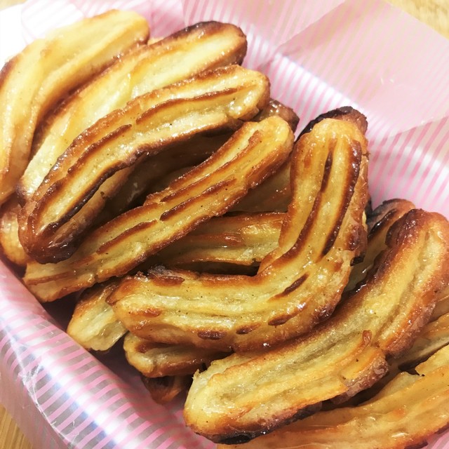 業務スーパーチュロスを揚げずオーブン焼き レシピ 作り方 By ｐｏｎ ｓｔａｂｌｅ クックパッド 簡単おいしいみんなのレシピが354万品