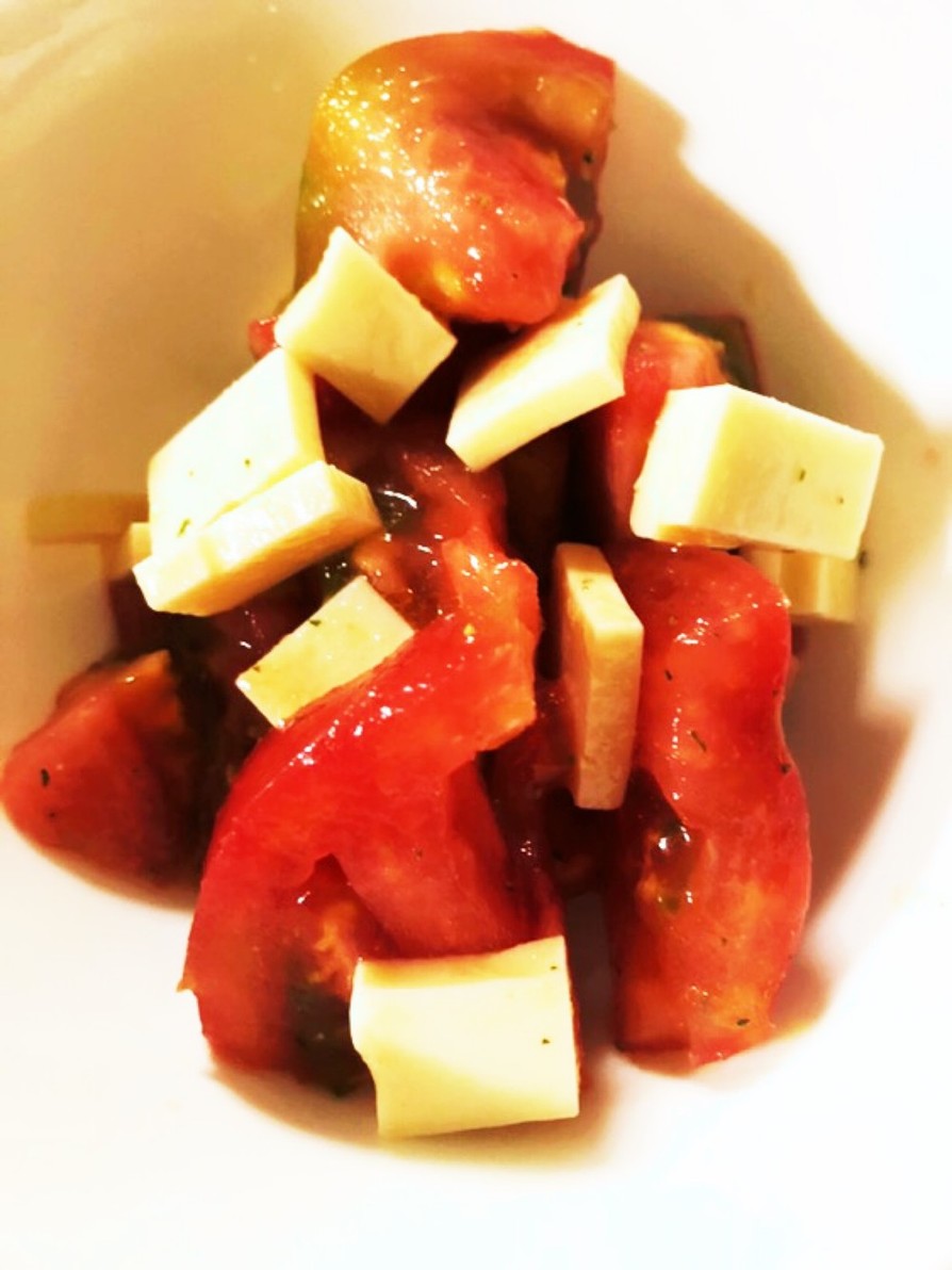 トマトモッツアレラサラダの画像
