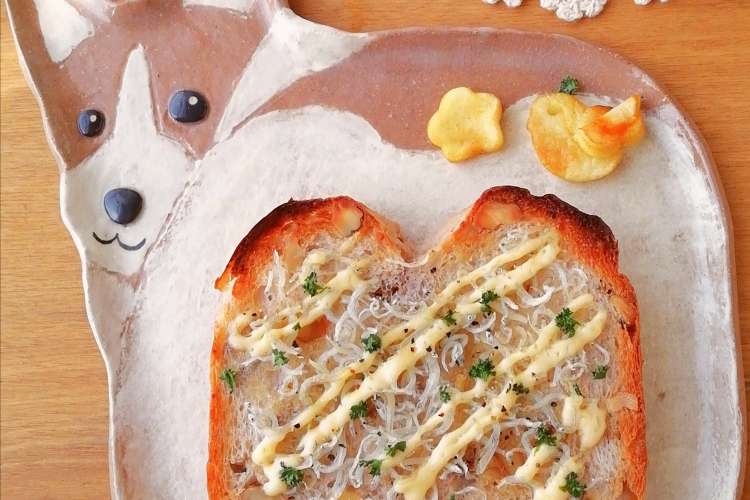 胡桃パンしらす乗せたらどうかしら す レシピ 作り方 By Newチヨコっと クックパッド