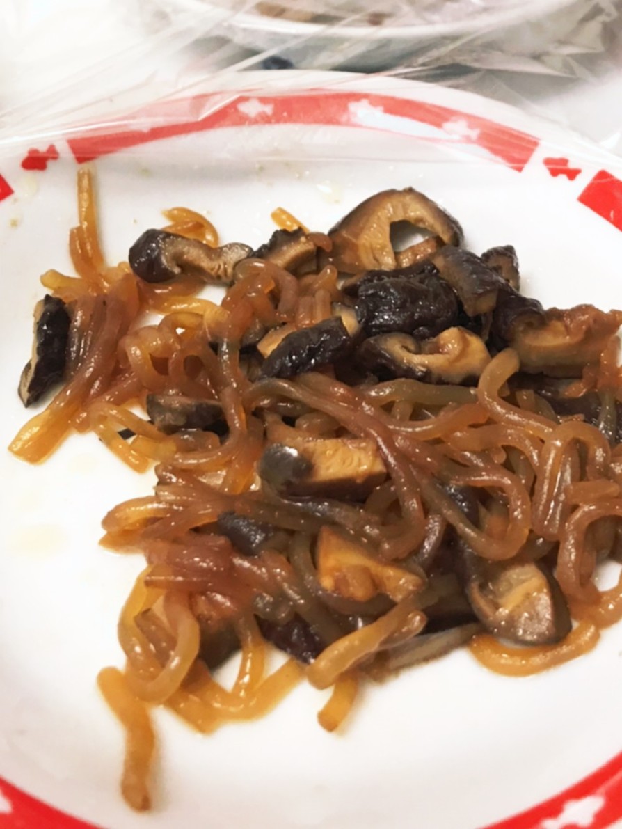 椎茸と白滝のオイスター炒めの画像
