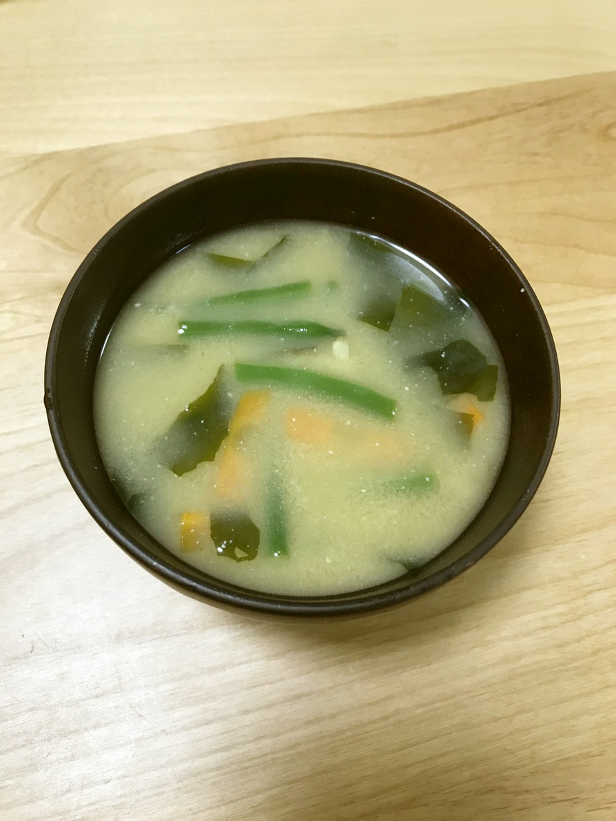 【野菜ソムリエ】さやいんげんの味噌汁の画像