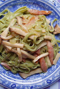 エリンギの簡単カルボナーラ風スパゲティ