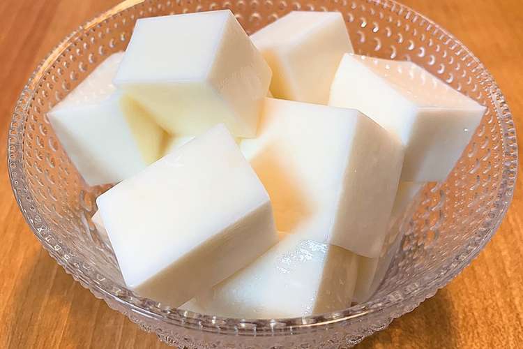 鍋に入れて混ぜるだけ 滑らかな牛乳寒天 レシピ 作り方 By Copirobot クックパッド 簡単おいしいみんなのレシピが357万品