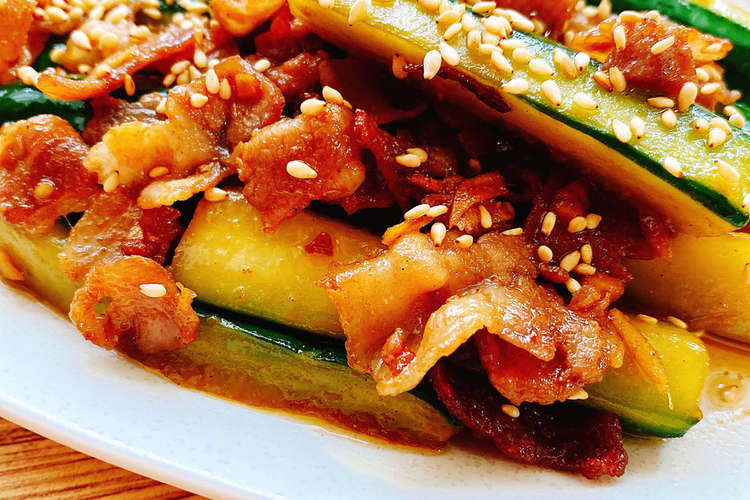 ラー油でピリ辛 きゅうりと豚肉の炒めもの レシピ 作り方 By めぐみの郷 クックパッド 簡単おいしいみんなのレシピが355万品