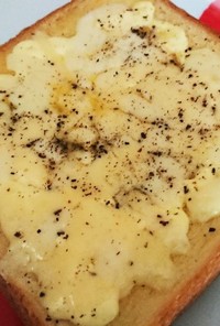 ハニマヨブラペチーズトースト
