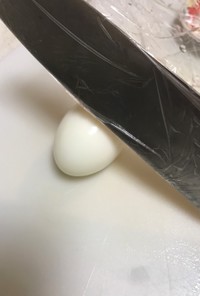 ゆで卵を包丁汚さずスパッと綺麗に切る