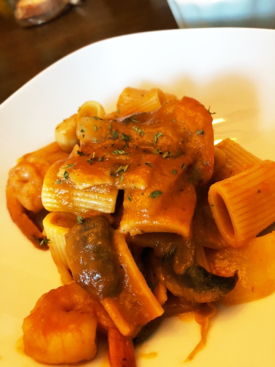 サーロインとゴルゴンゾーラソースのリガトーニのレシピ