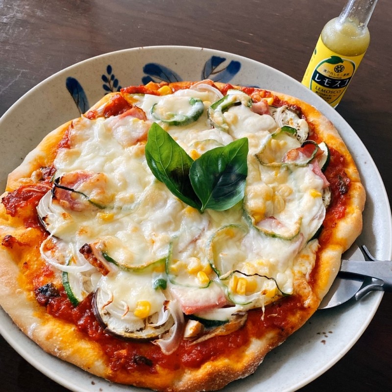 夏のピザのレシピ