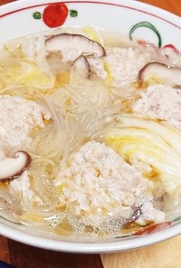 生姜香る☆フワフワ鶏団子の春雨スープ